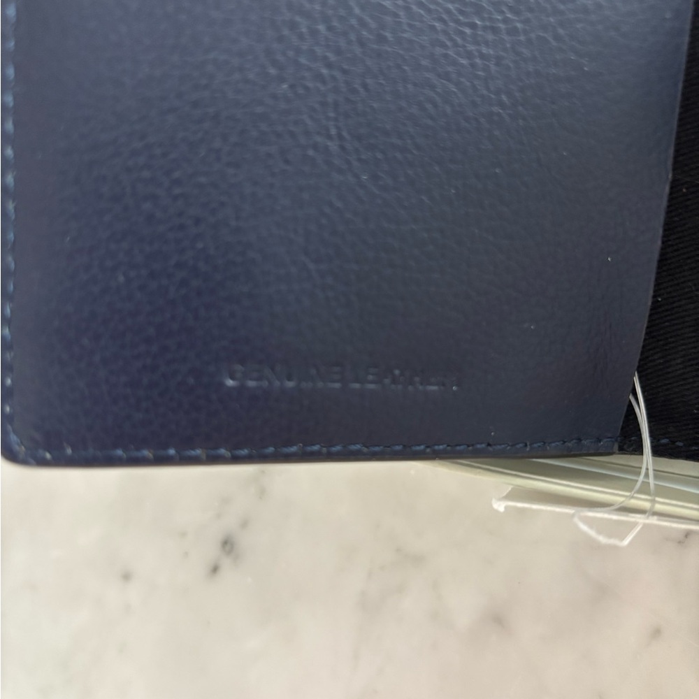 NWT Men's Cole Haan leather wallet - Picture 4 of 10